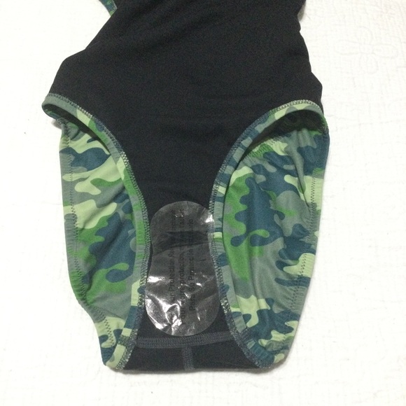 Women’s Speedo Swim Suit New With Tags - Picture 4 of 8